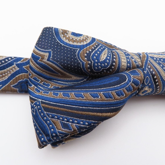 Countess Mara Bow Tie Blue Brown Paisley 2.5" Wide Pre Tie Polyester - Picture 2 of 5